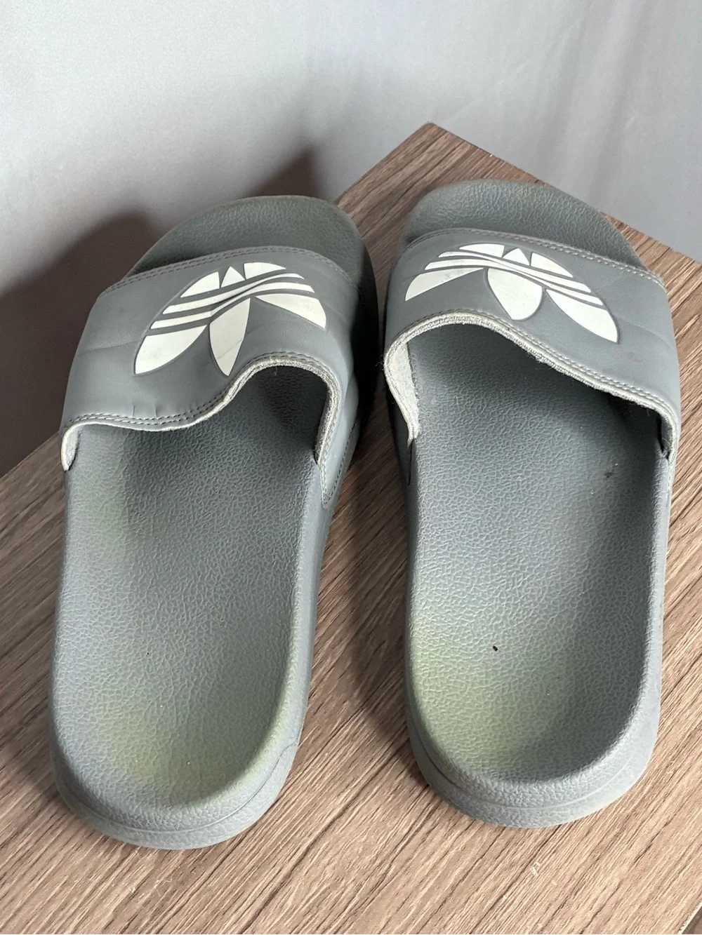 🐼 3/$25 GUC Adidas Trefoil Grey Slide Sandals M 8/W 10